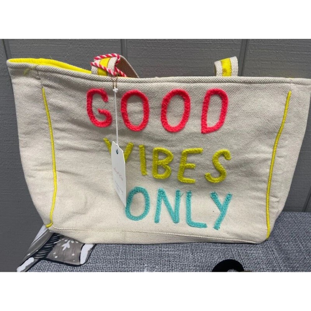 New Good Vibes Beach Bag